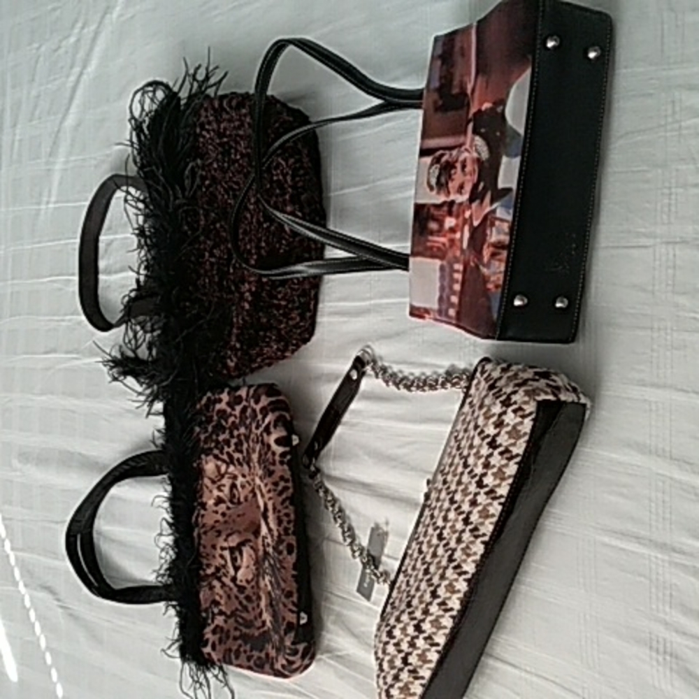 4 cloth clutch/handbags 👜. Apt. 9, Breakfast At Tiffany's, No Name